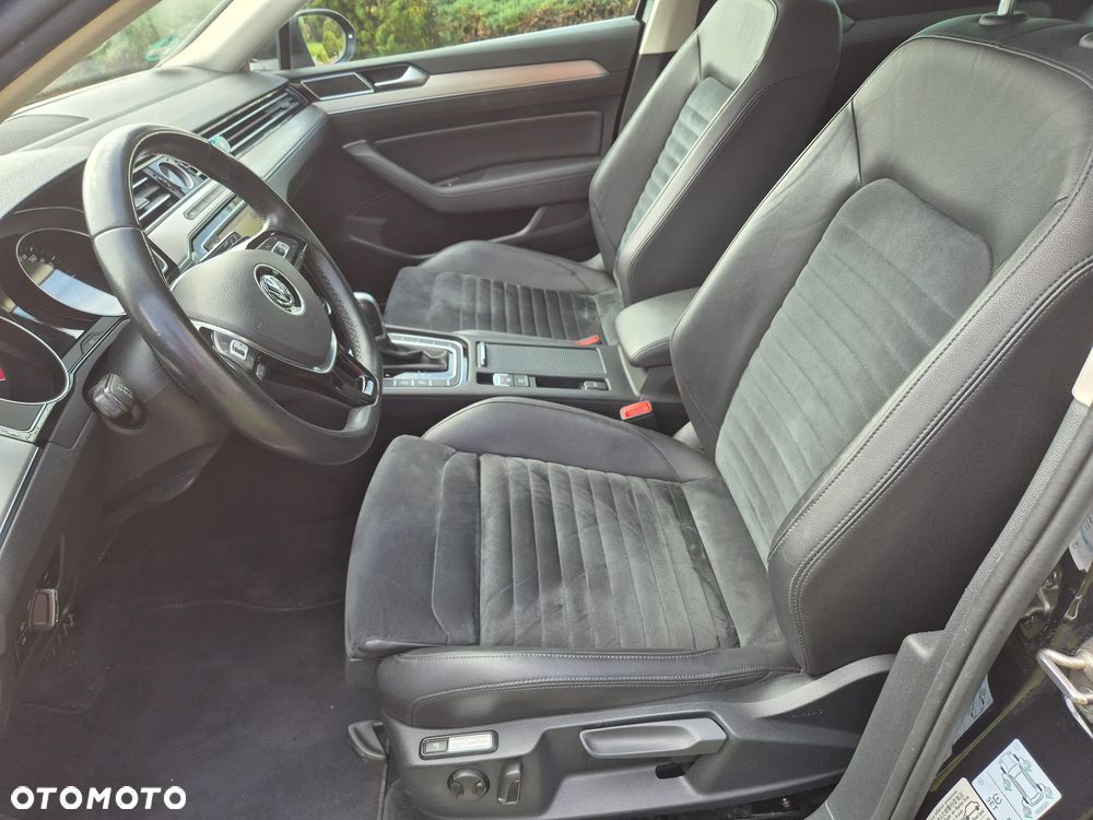 Volkswagen Passat 2.0 TDI BMT 4Mot Highline DSG - 9