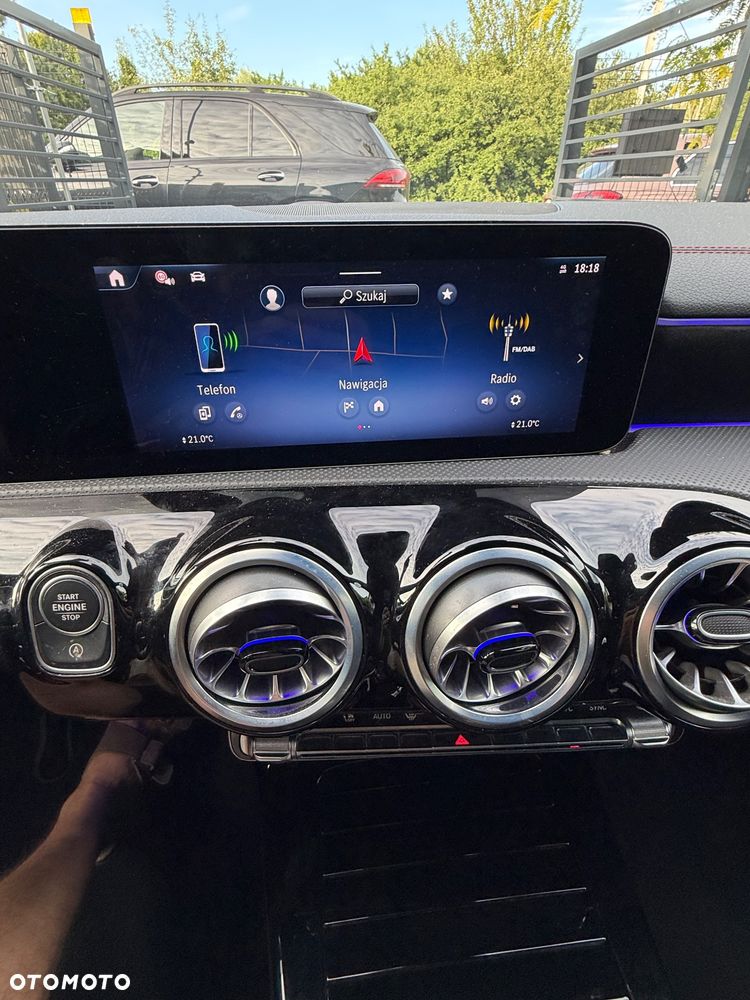 Mercedes-Benz CLA 200 AMG Line 7G-DCT - 33