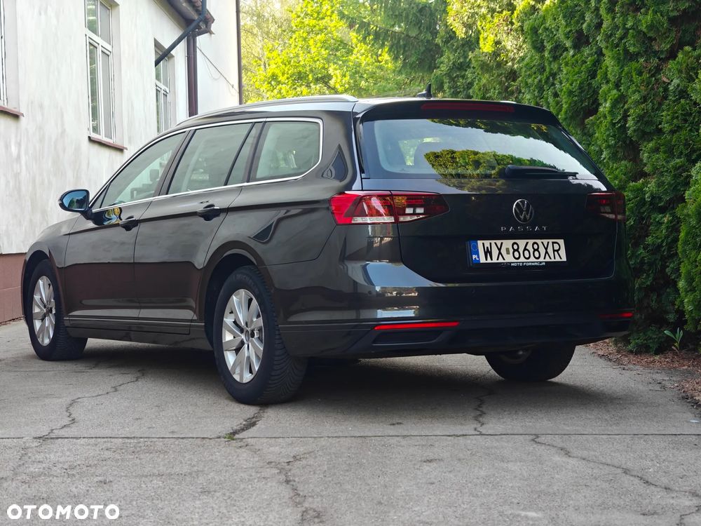 Volkswagen Passat 2.0 TDI SCR DSG Comfortline - 19