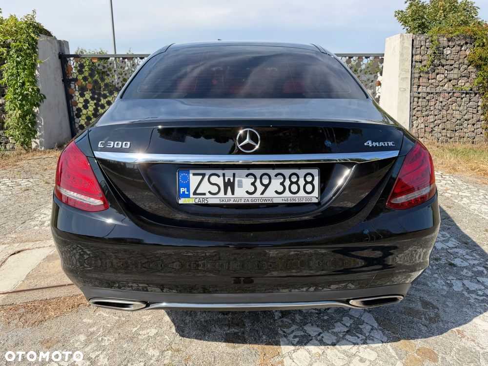 Mercedes-Benz Klasa C 300 9G-TRONIC - 16