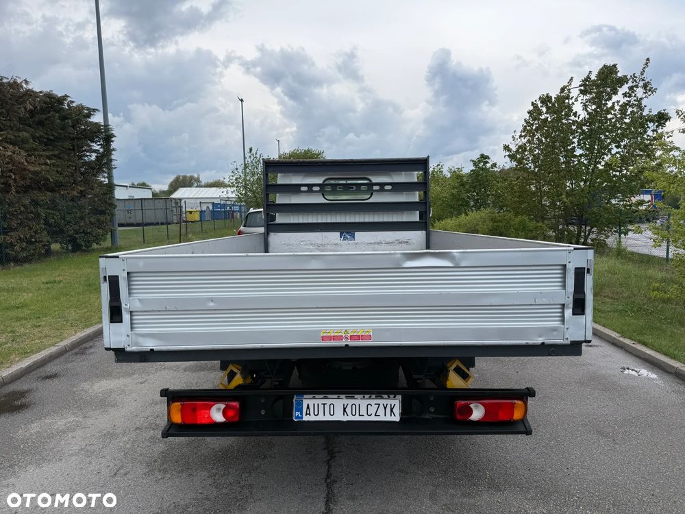 Nissan NT 400  Cabstar - 6