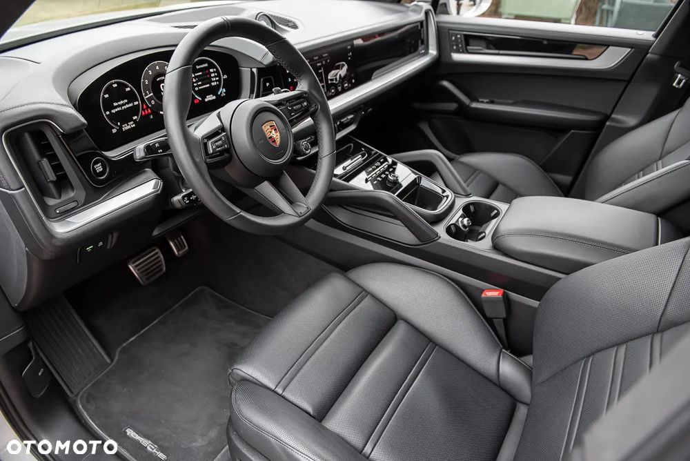 Porsche Cayenne - 39