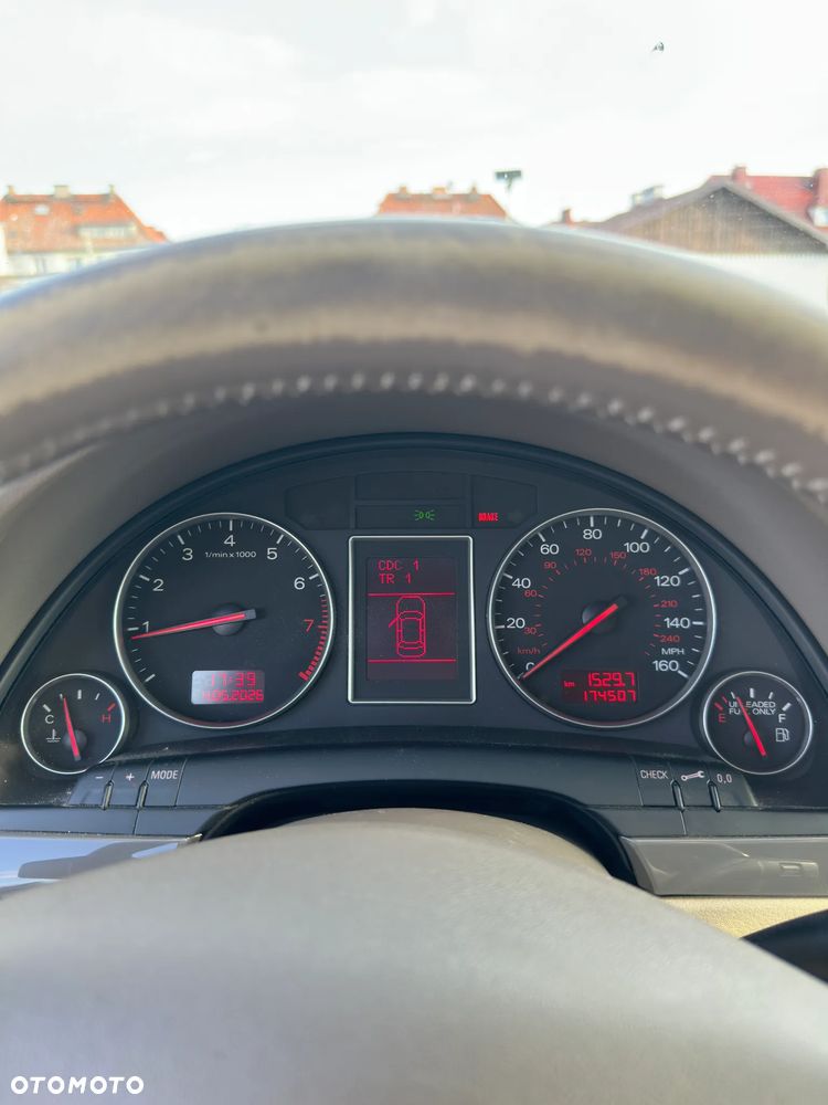 Audi A4 Limousine 1.8T Quattro - 13