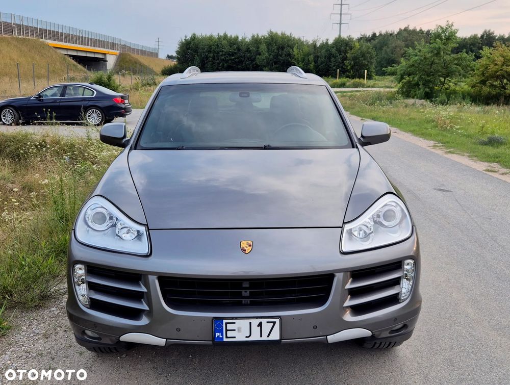 Porsche Cayenne - 11
