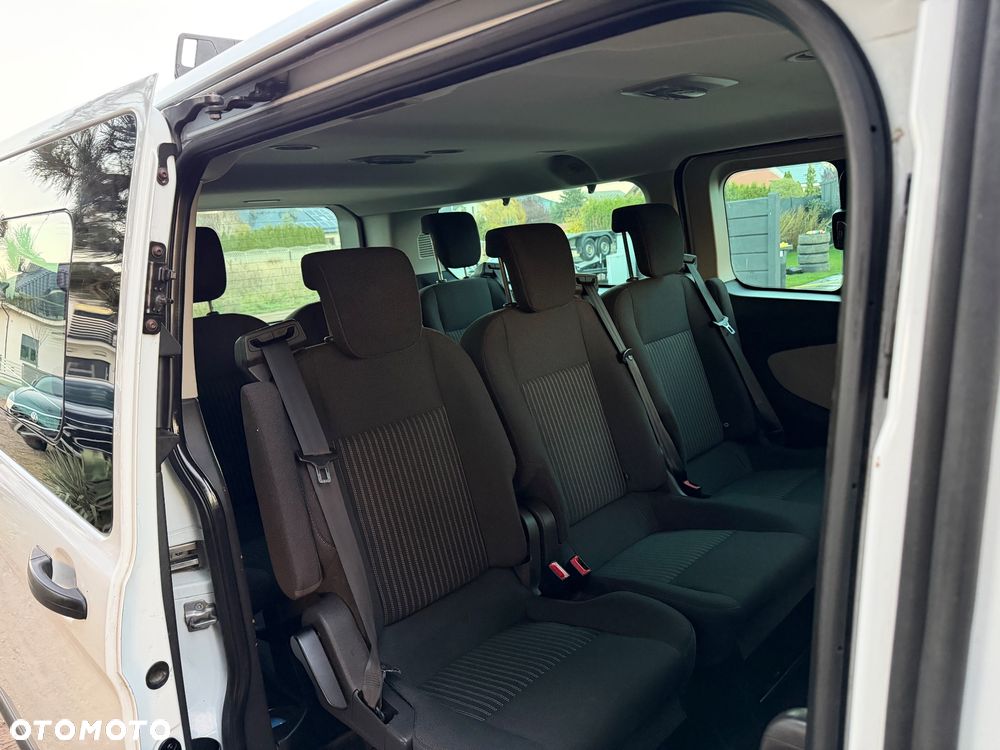 Ford Tourneo Custom 300 L2H1 VA Limited - 28