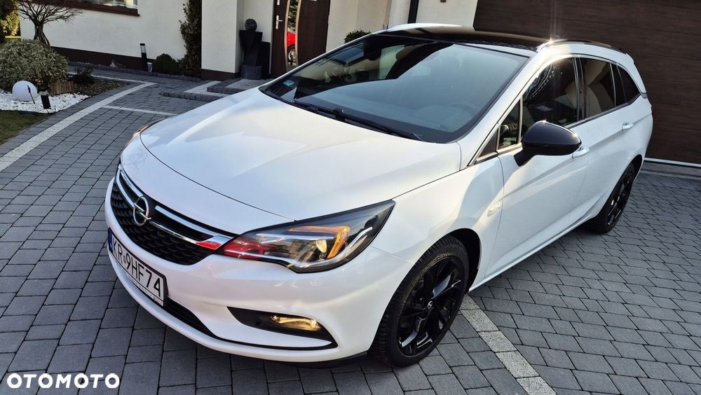 Opel Astra 1.6 T Dynamic S&S - 34