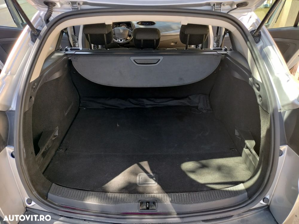 Renault Megane Energy dCi Intens - 11