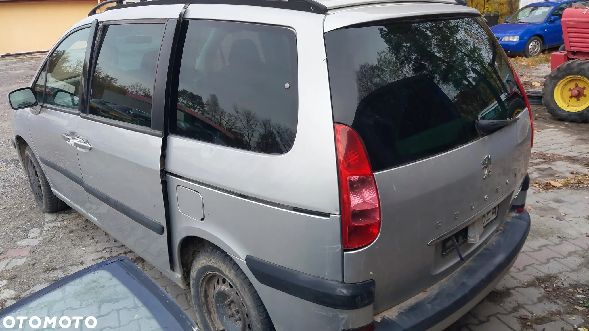 Peugeot 807 Citroen C8 Fiat Ulysse Lancia Phedra silnik 2.0 16v RFN skrzynia biegów przepustnica fotel fotele schowek deska rozdzielcza dach panorama drzwi klapa maska zderzak felgi NA CZĘŚCI - 6