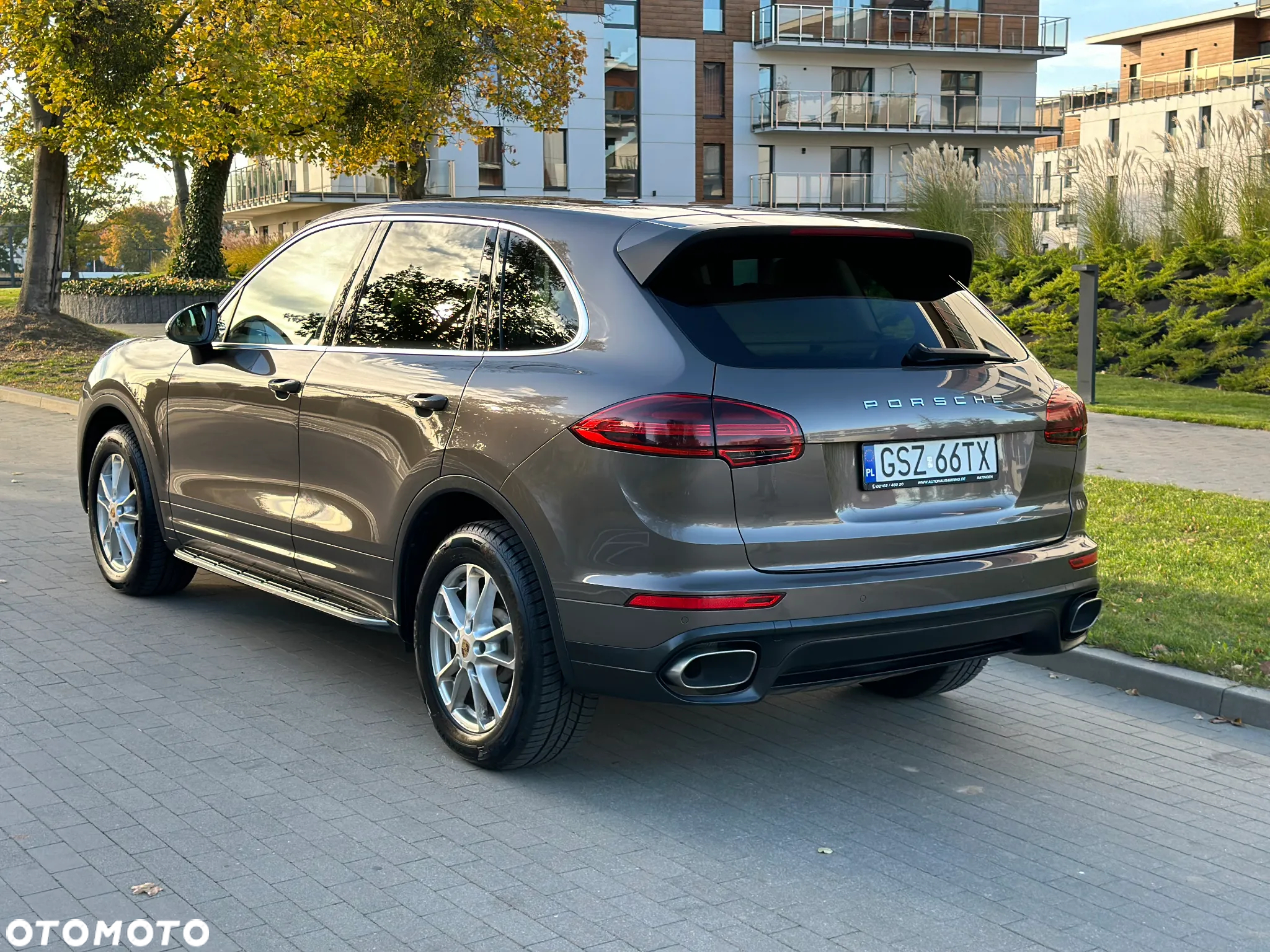 Porsche Cayenne - 6