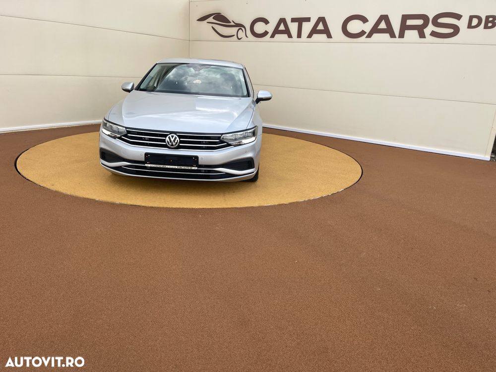 Volkswagen Passat 1.5 TSI OPF DSG Business - 2