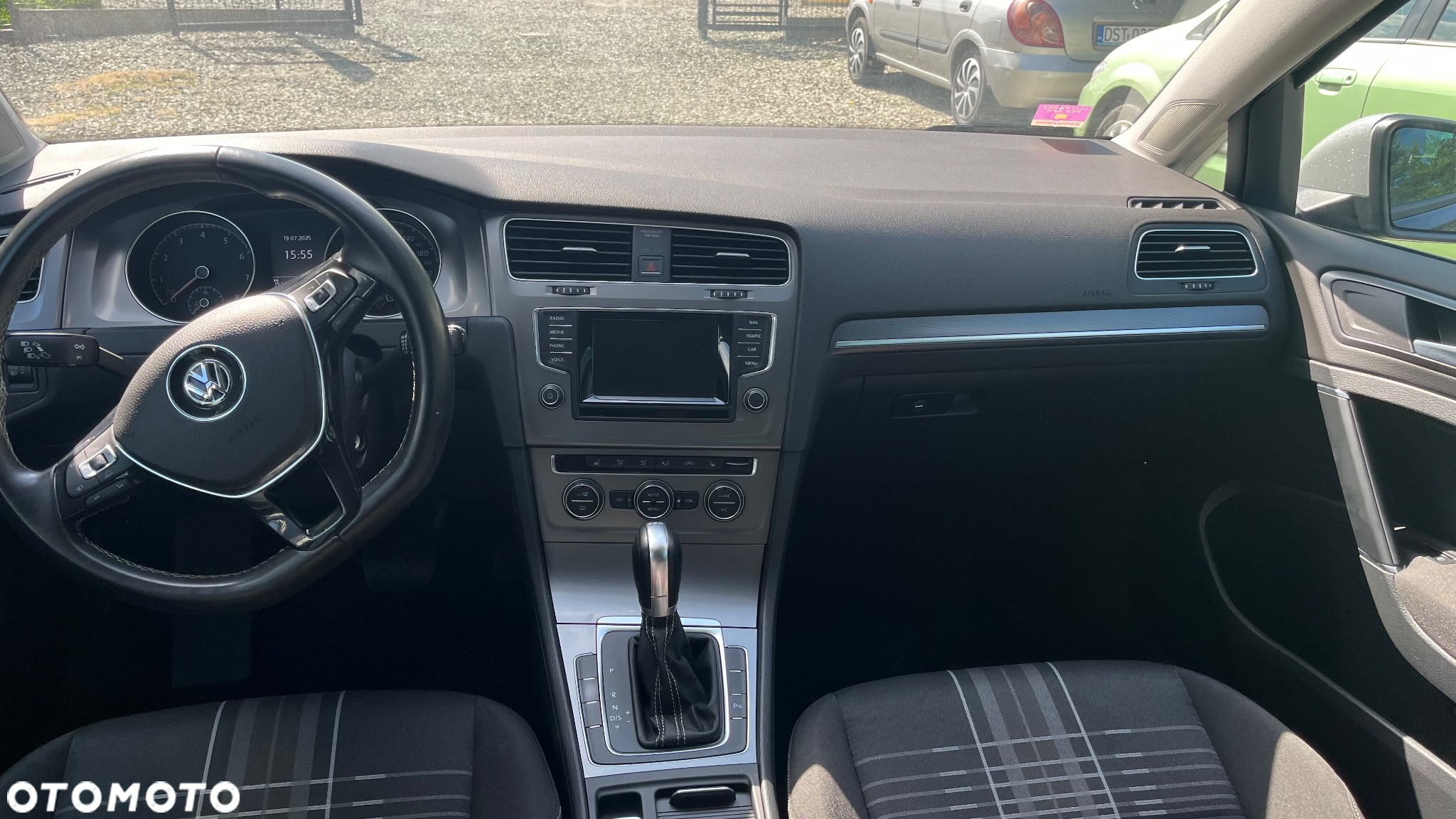 Volkswagen Golf 1.4 TSI BlueMotion Technology DSG Lounge - 5