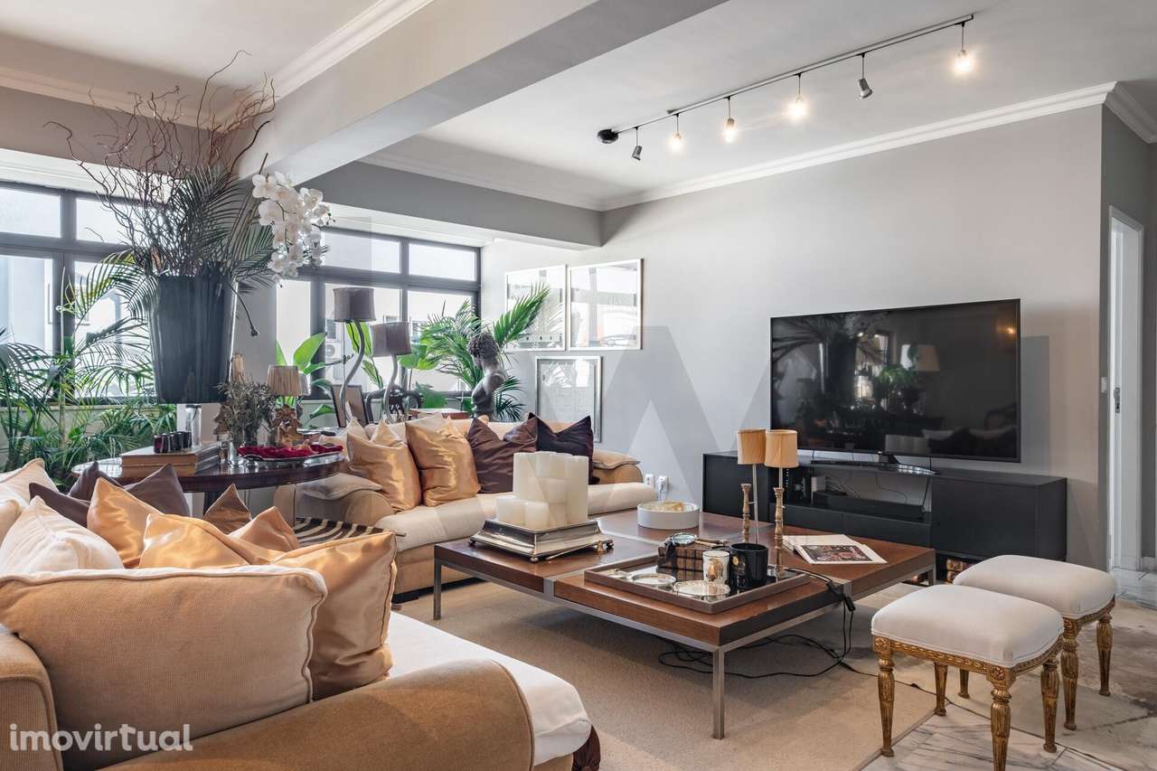Viver com Charme no Coração de Campo de Ourique – T3 com Garagem junto - Grande imagem: 4/29