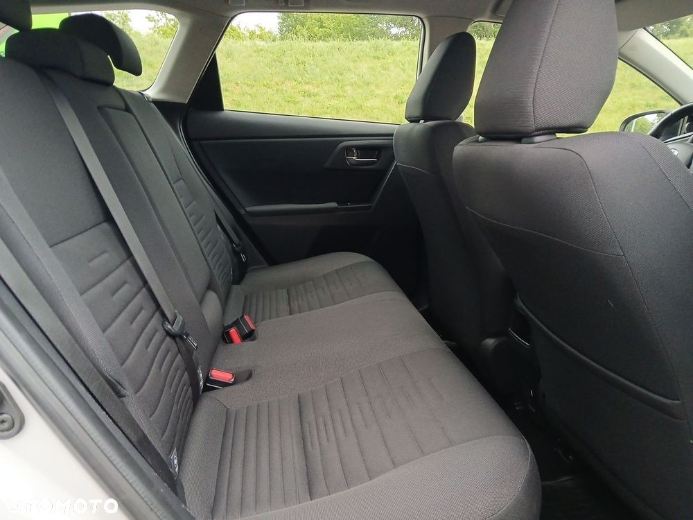 Toyota Auris Hybrid 135 Premium - 14