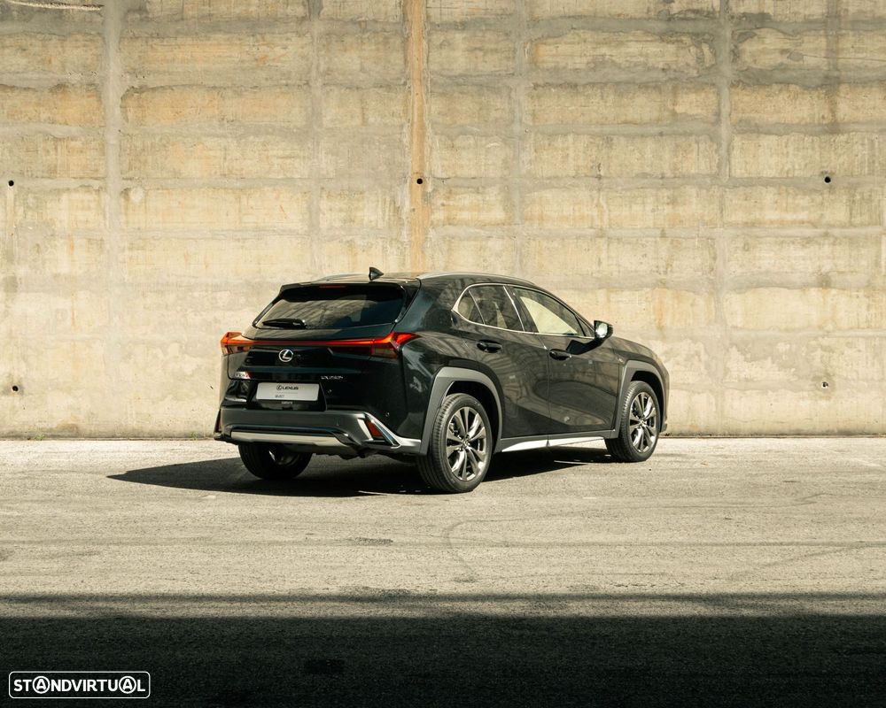 Lexus UX 250h Sport (Ecrã 12.3) - 9