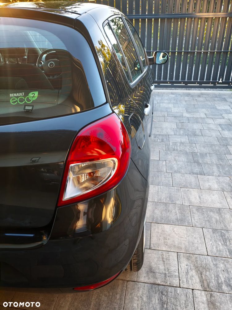 Renault Clio 1.2 16V Dynamique - 19