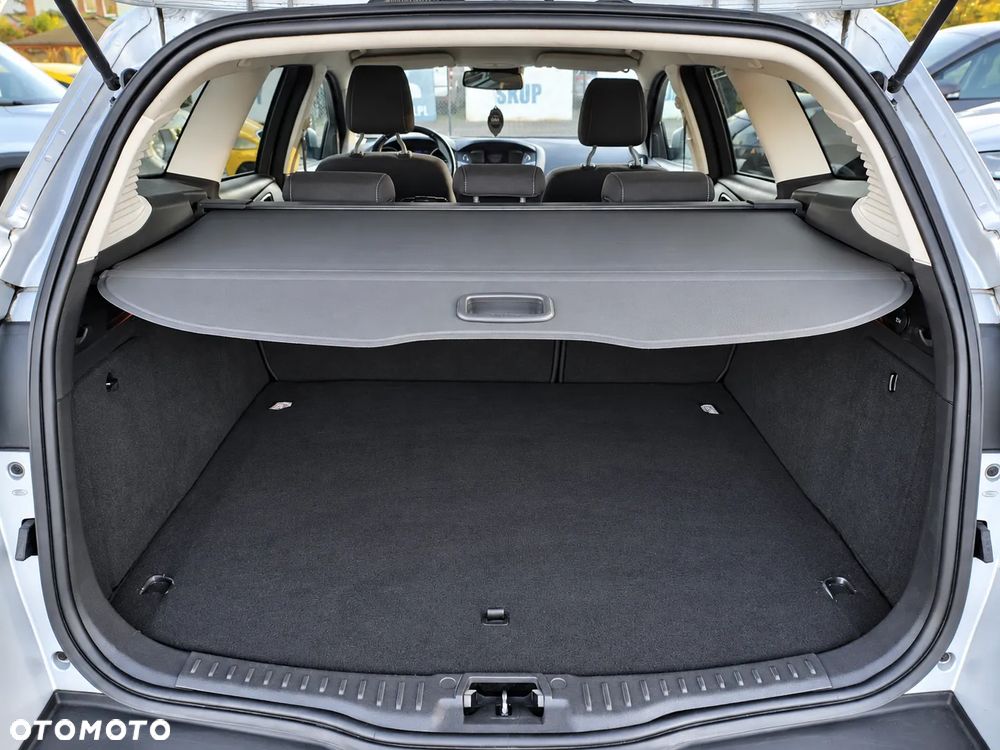 Ford Focus - 32