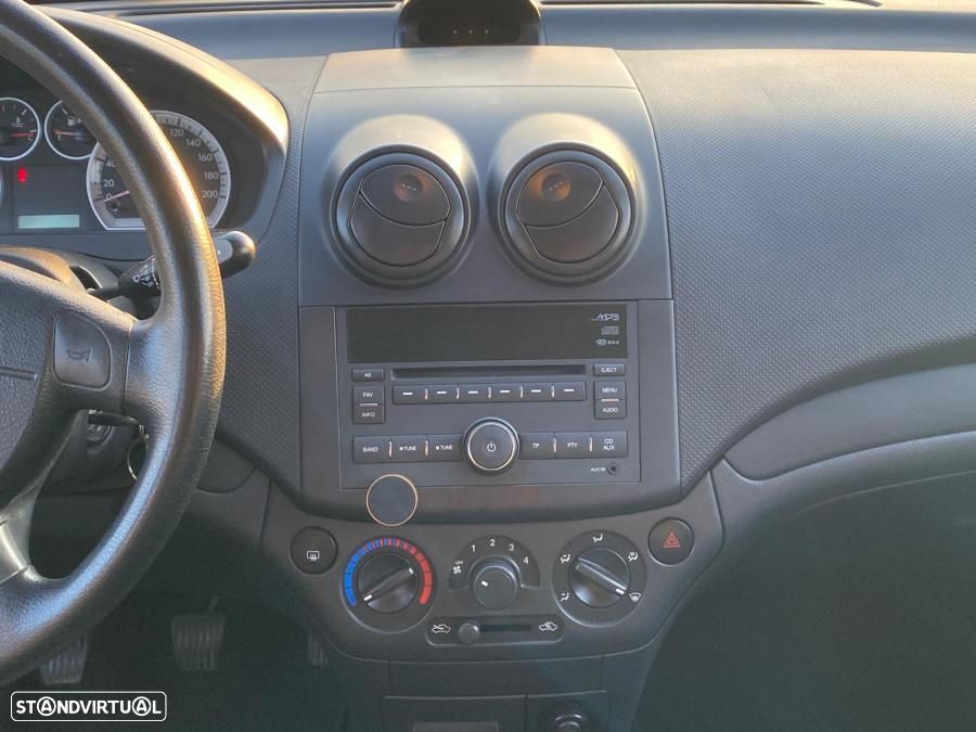 Chevrolet Aveo 1.2 L - 7