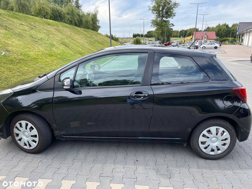 Toyota Yaris 2017 photo 5