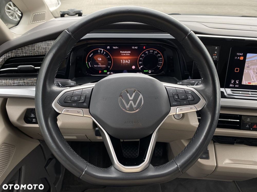 Volkswagen Multivan - 18