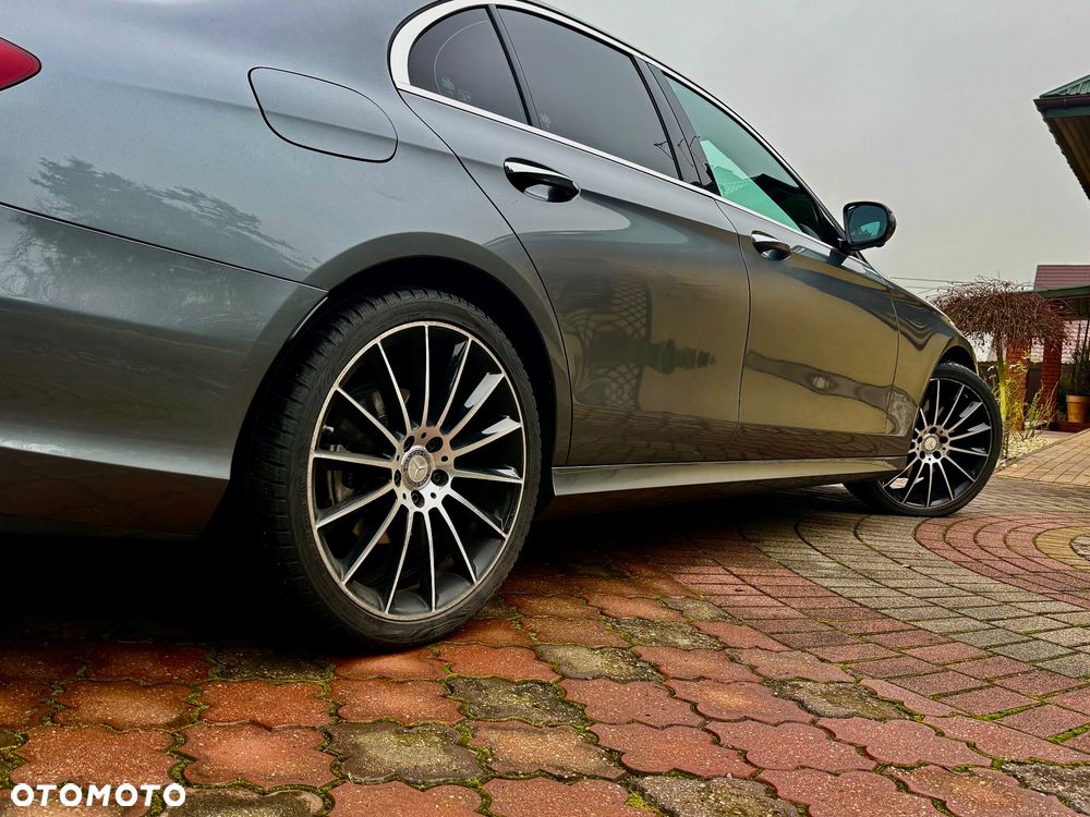 Mercedes-Benz Klasa E 220 d 9G-TRONIC - 10