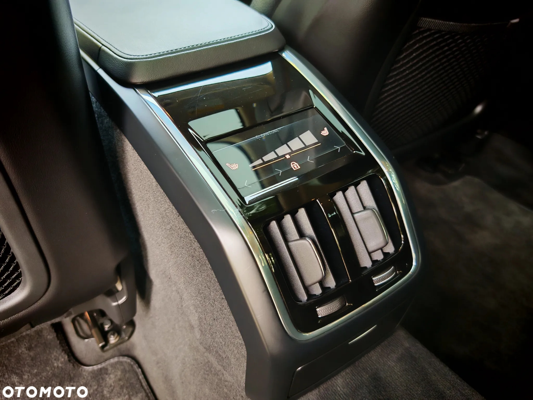 Volvo S90 T6 AWD Geartronic Momentum Pro - 20