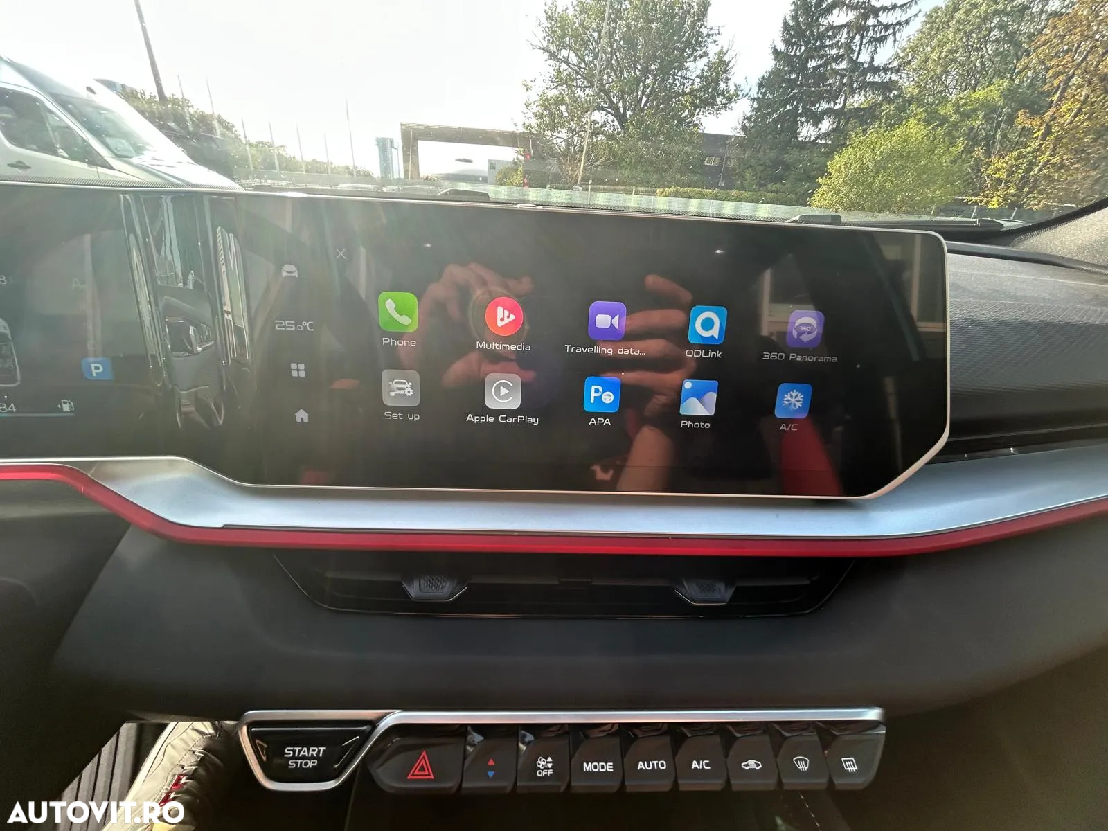 Geely Coolray - 13