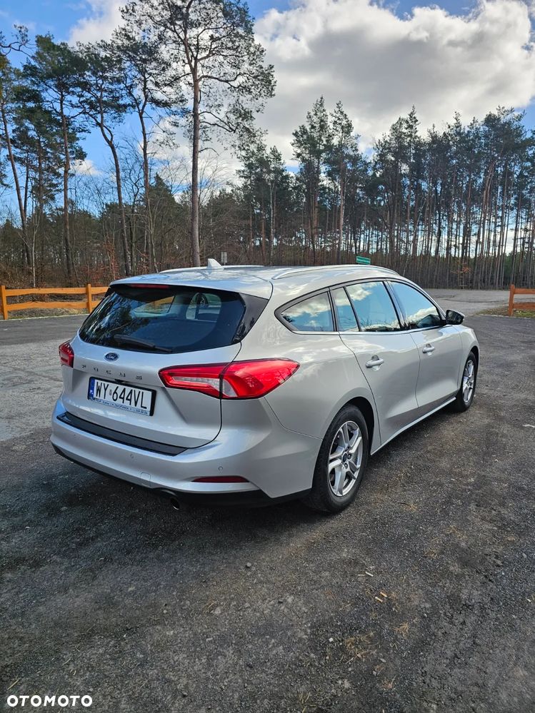 Ford Focus 1.0 EcoBoost Active - 6