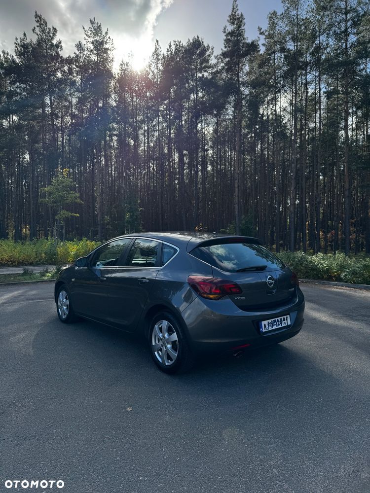 Opel Astra 1.4 T Cosmo - 5
