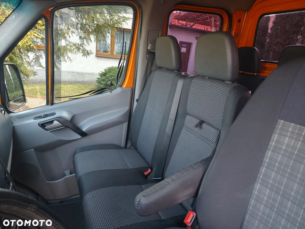 Mercedes-Benz Sprinter - 20