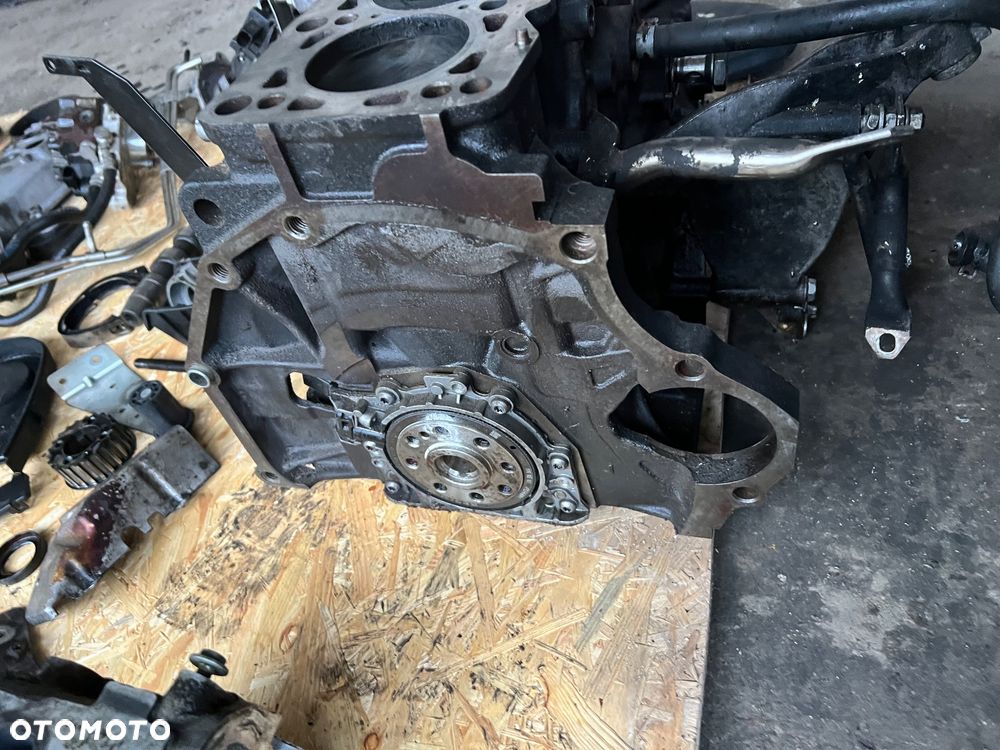 Vw Crafter Volkswagen silnik na części blok silnika wtryski głowica BJL BJM BJA BJK BJL POMPA WTRYSKOWA POMPA OLEJU PODSTAWA FILTRA OLEJU ODMA LISTWA WTRYSKOWA WAL WAŁ WALKI PANEWKI 076130 SB5cdk3 / 0445010125 074115109c 074115405 / 076103593a / 057130764F /076103373D / 076103021 /8F06 AL611  silnik cały na części - 29