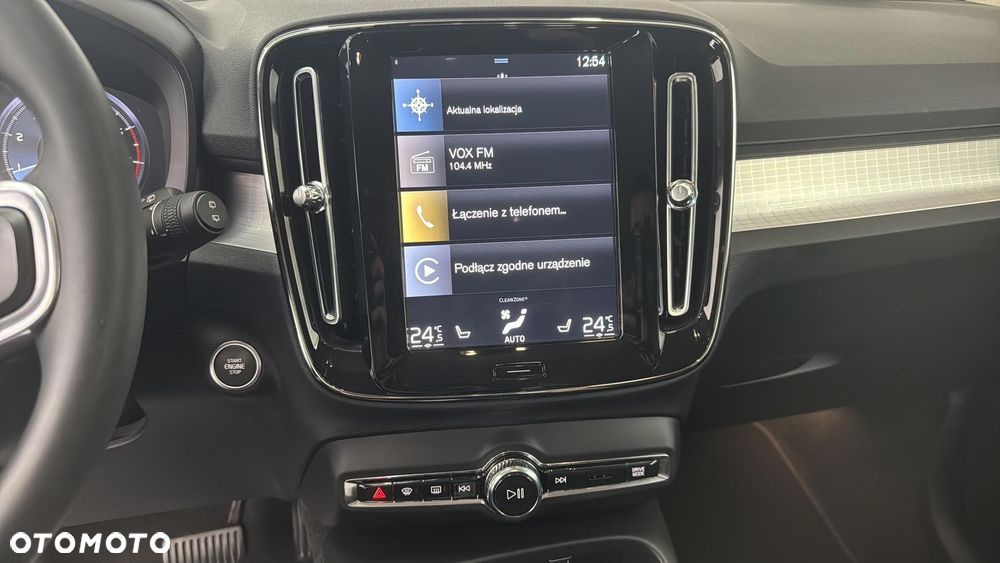Volvo XC 40 T3 Momentum Pro - 21