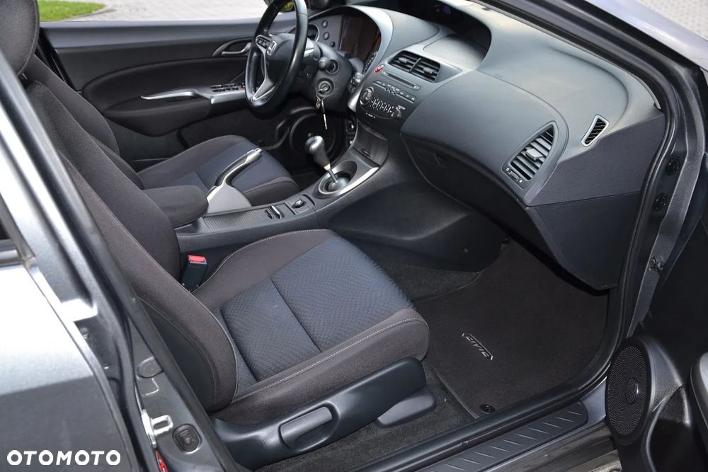 Honda Civic 1.8i-VTEC Sport - 26