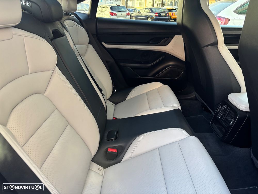 Porsche Taycan Standard - 8