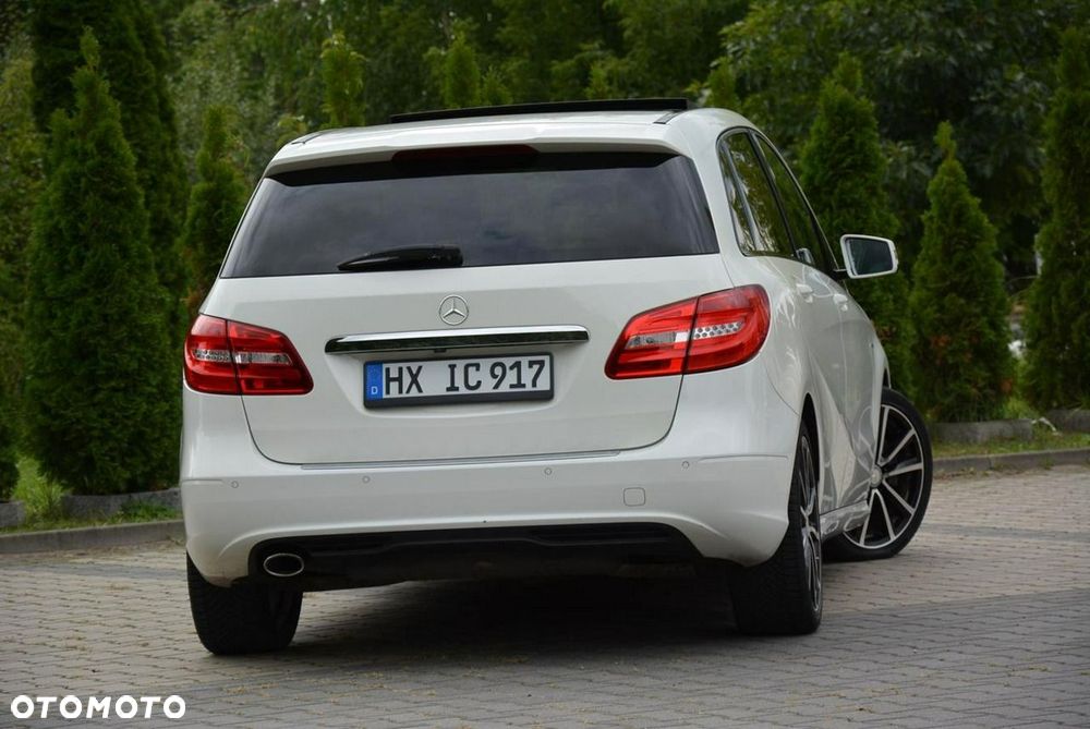 Mercedes-Benz Klasa B 180 Style - 14
