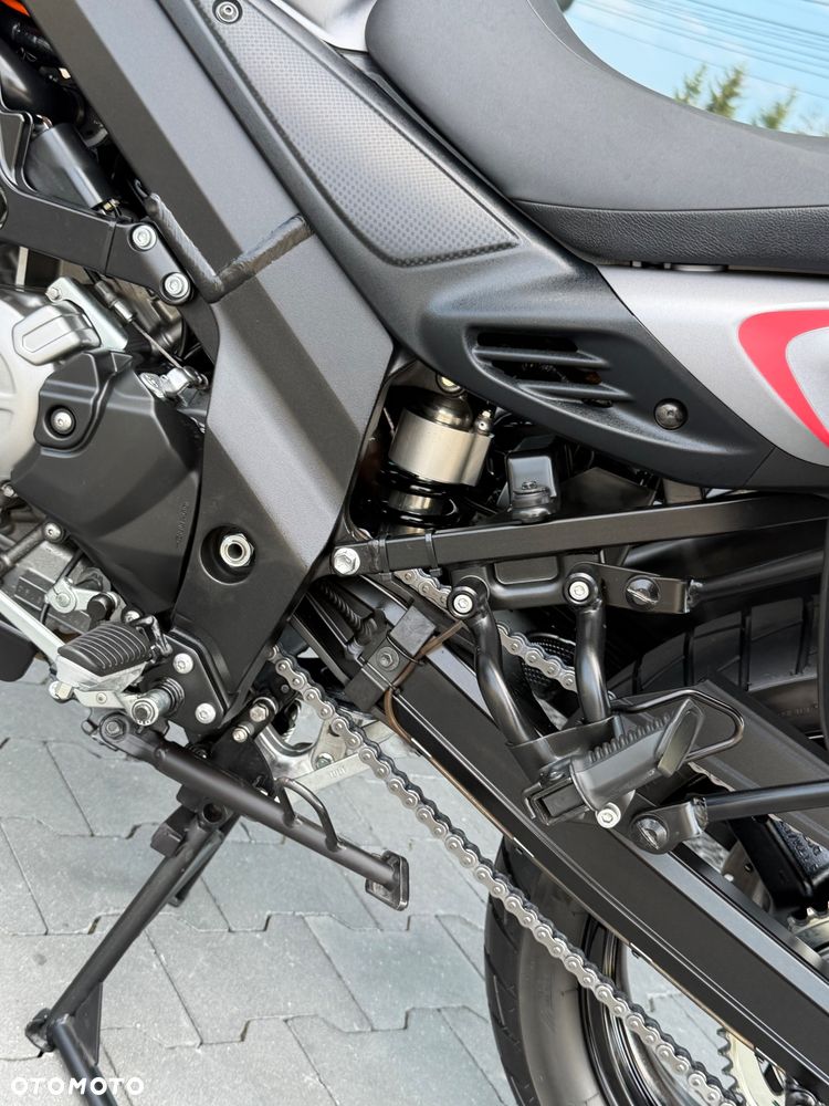 Suzuki V-STROM - 34