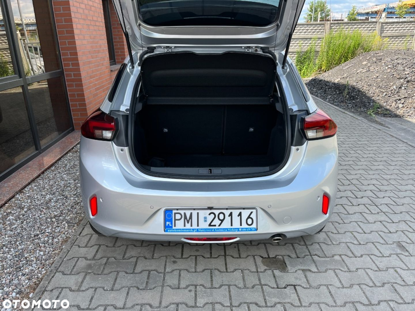 Opel Corsa 1.2 Elegance S&S - 26