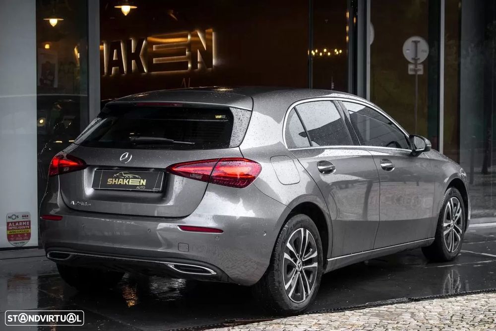 Mercedes-Benz A 250 e - 4