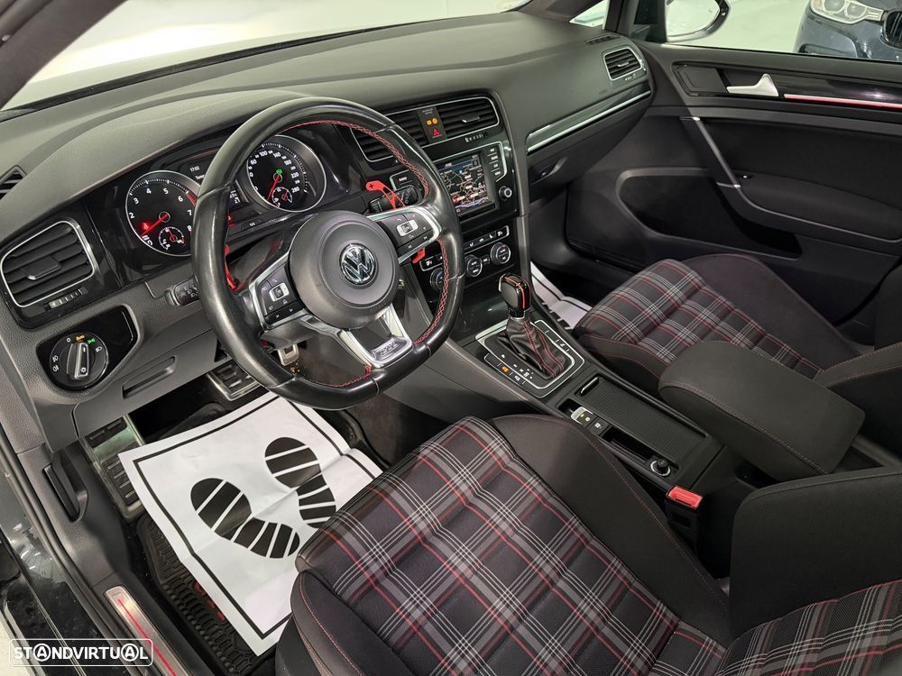 VW Golf GTI Performance BlueMotion DSG - 9