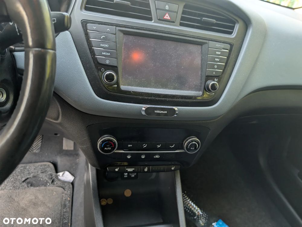 Hyundai i20 - 25