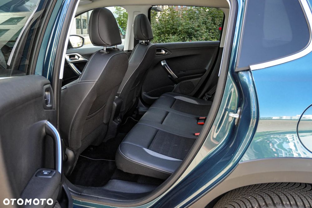 Peugeot 2008 - 8
