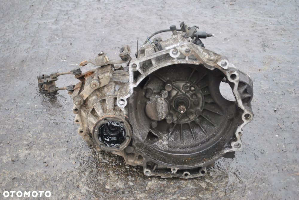 SKRZYNIA MANUALNA BIEGÓW VW GOLF IV 1.6 DUW - 5