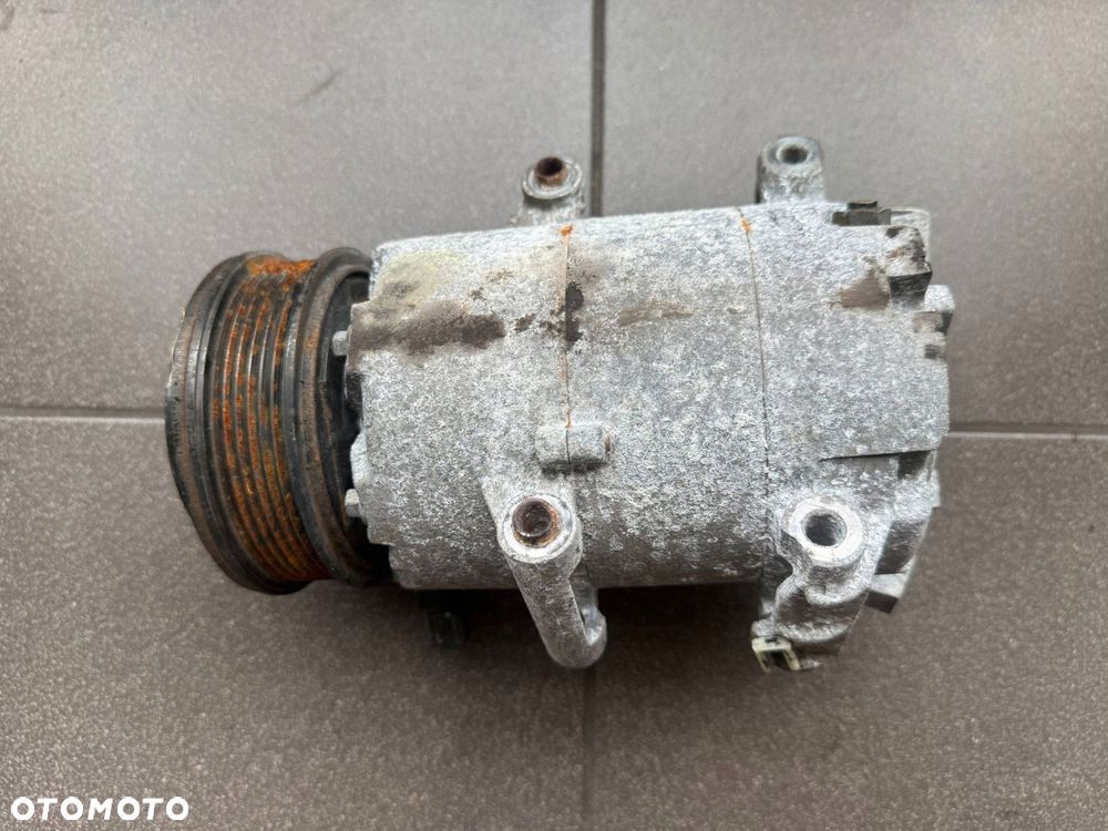 KOMPRESOR KLIMATYZACJI FORD FOMOCO AV11-19D629-BA - 2