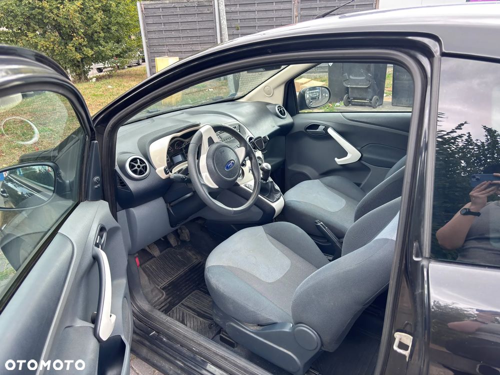 Ford KA 1.2 Titanium (air2) - 23