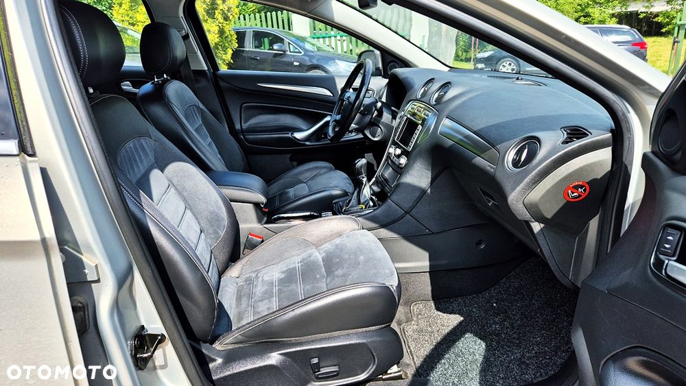 Ford Mondeo 2.0 FF Platinium X Plus (Titanium) - 37