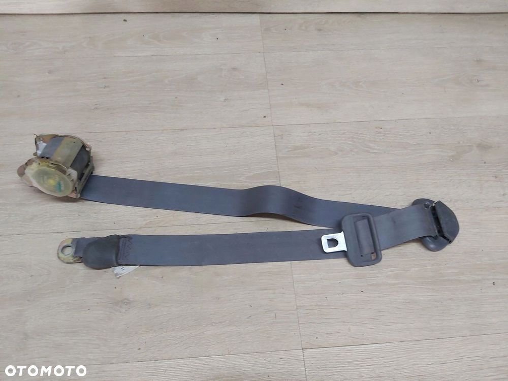 Toyota RAV4 I 2,0 3s-fe pas bezpieczeństwa prawy tył 3D - 1