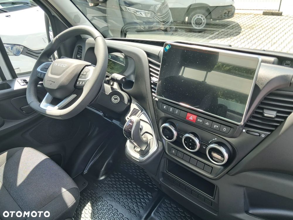 Iveco Daily 35S18HA8 skrzynia otwarta 4500x2200x400 - 12