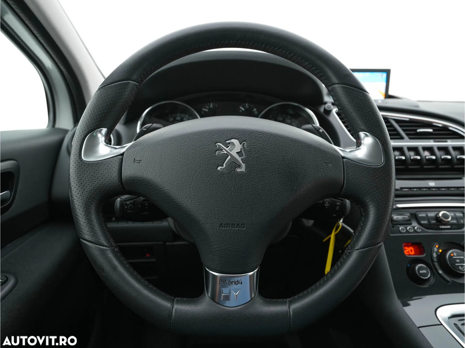 Peugeot 3008 HYbrid4 2.0 HDI FAP BMP - 29
