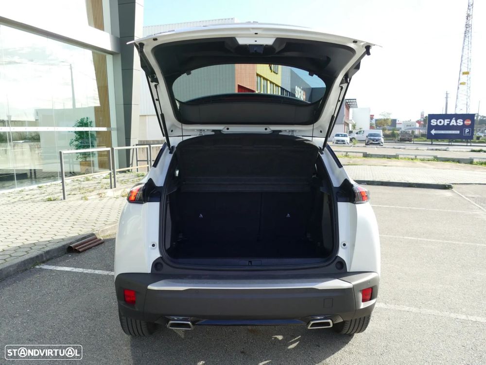 Peugeot 2008 1.2 PureTech Allure EAT8 - 6