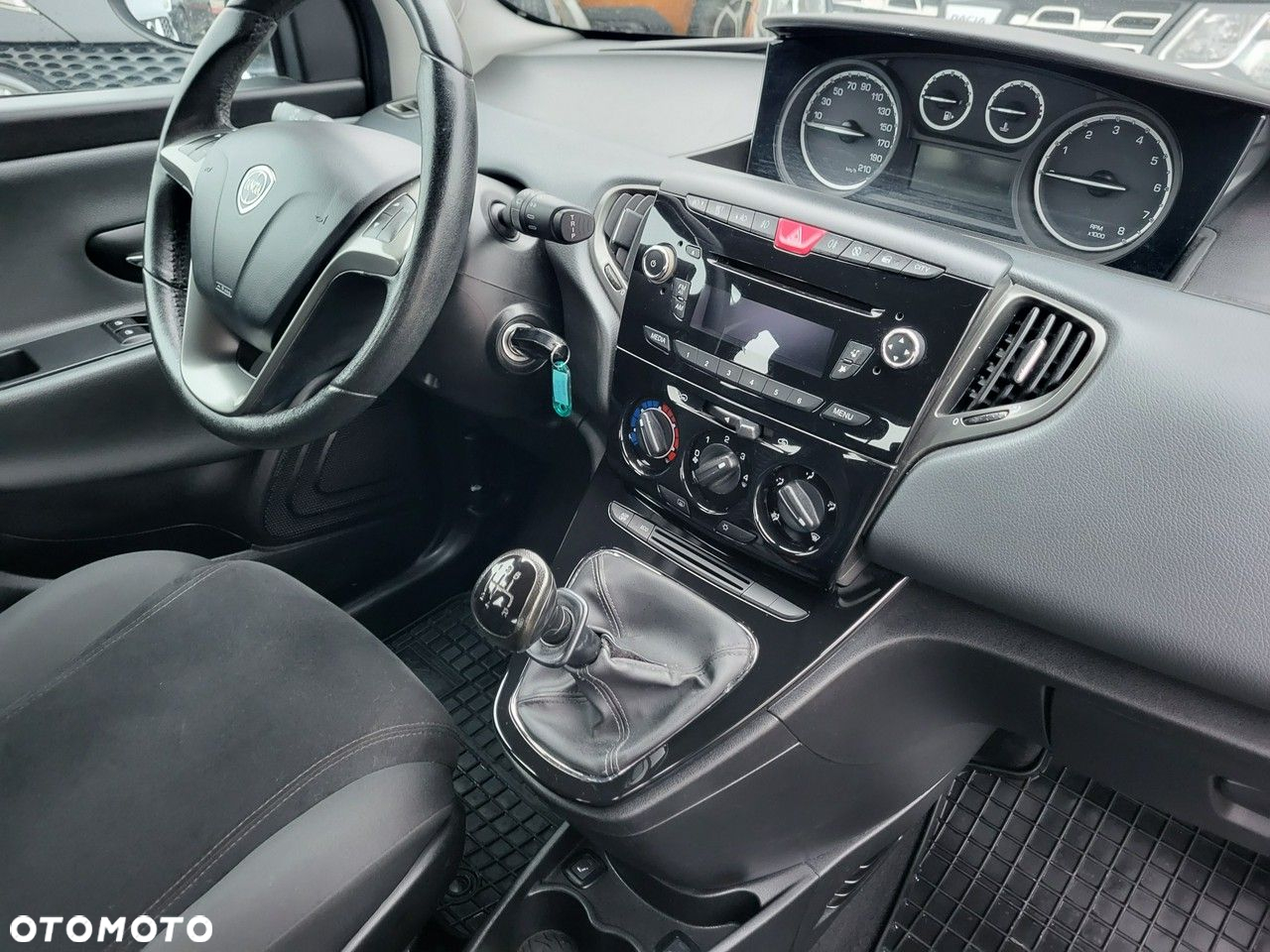 Lancia Ypsilon - 22