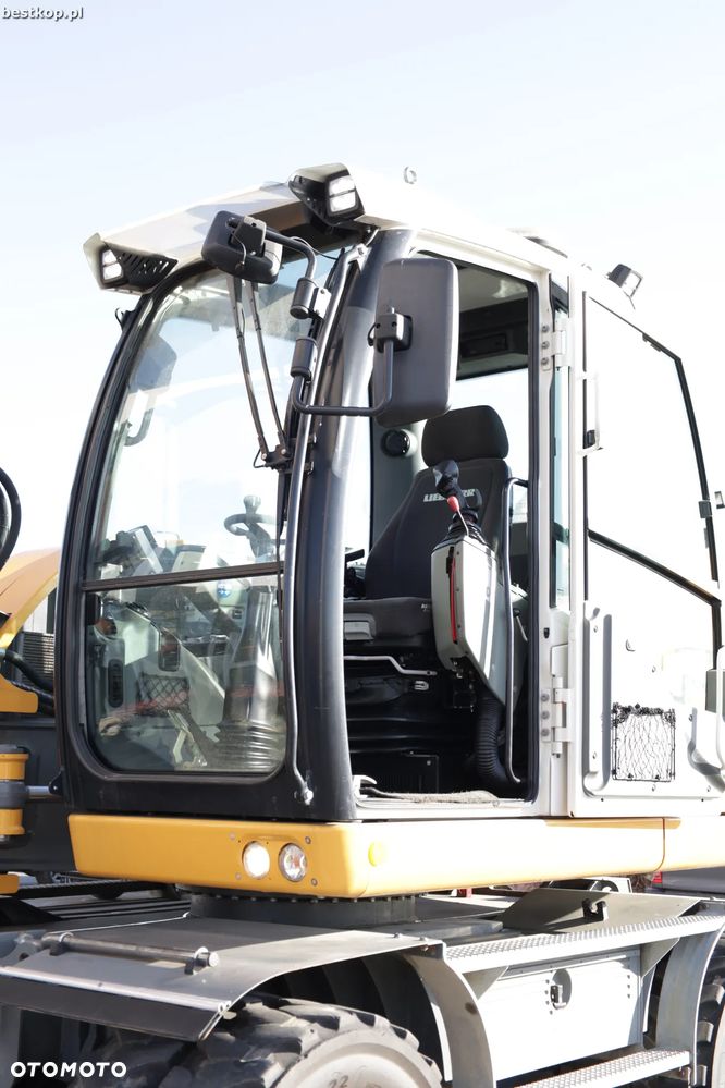 Liebherr A910 Compact Litronic - 22